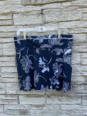 Athleta Navy Floral A-Line Women's Skort Medium